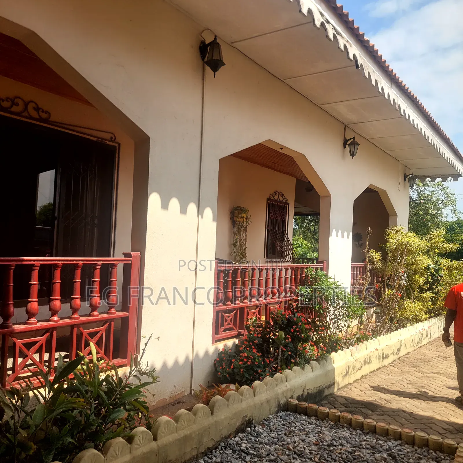 4bdrm House in Kg Franco Properties, Airport Residential Area for sale in Airport Residential Area