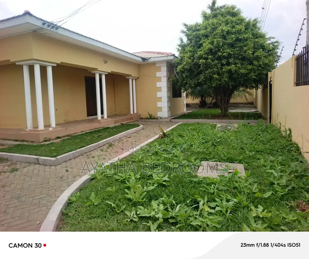 3bdrm House in Modern Properties, Baatsona Total for rent in Baatsona Total