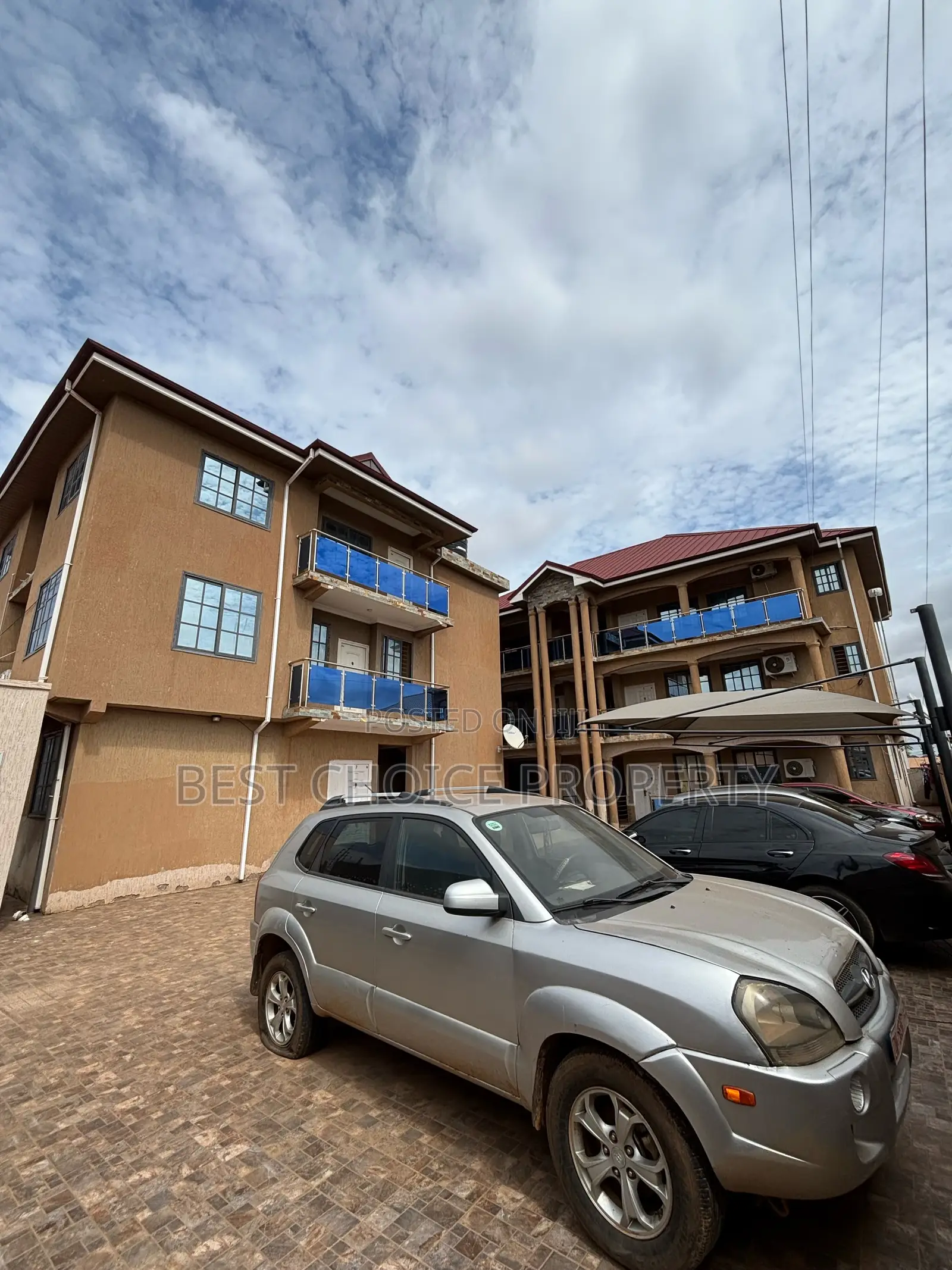 Ex 3 Bedroom Apartment for Rent at Lakeside in Lake Side Estate