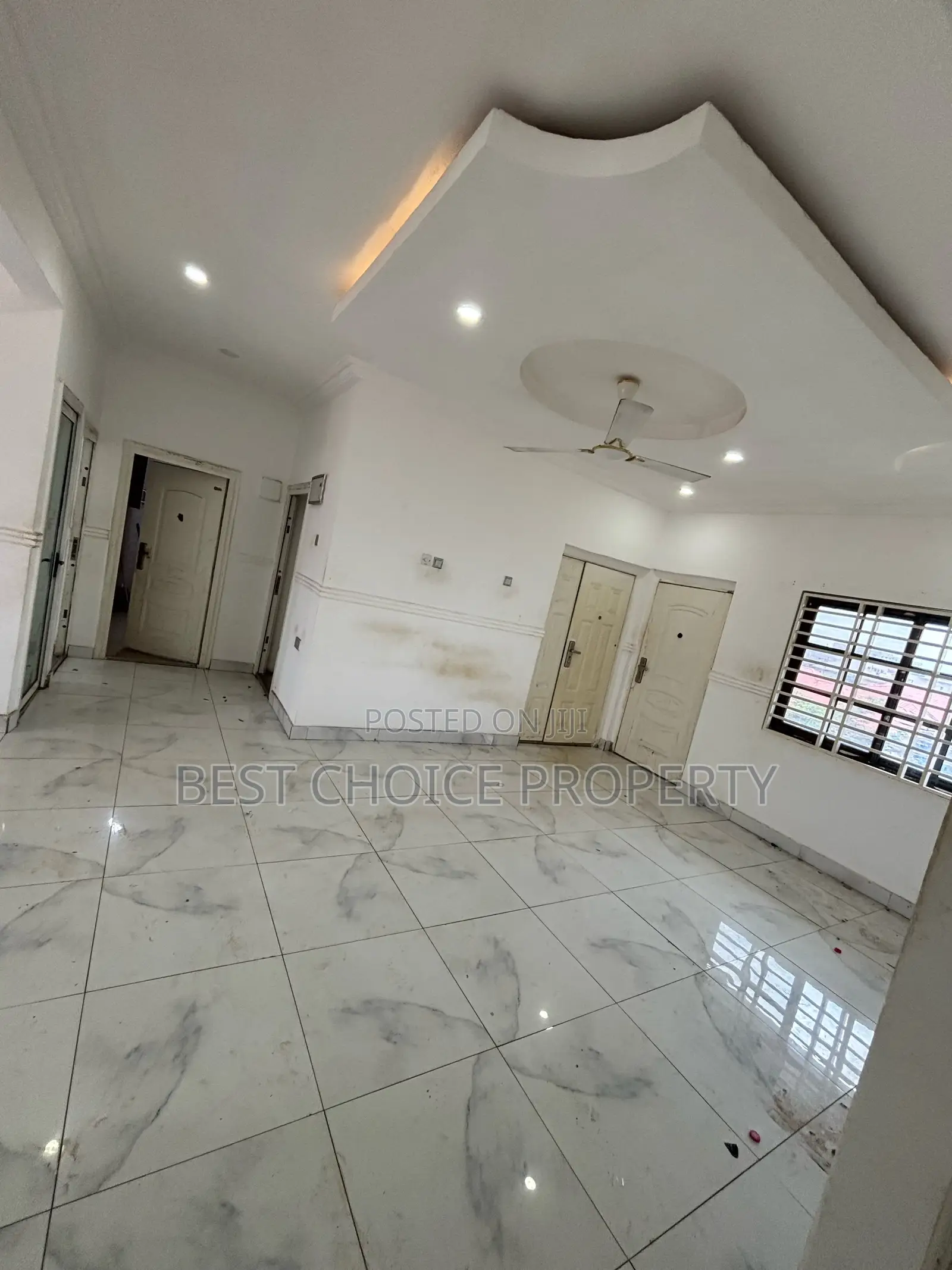 Ex 3 Bedroom Apartment for Rent at Lakeside in Lake Side Estate