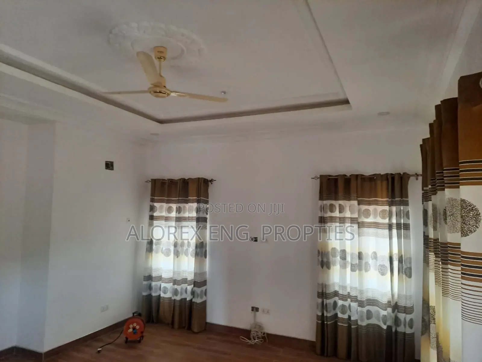 3bdrm House in House, Oyarifa for sale in Oyarifa