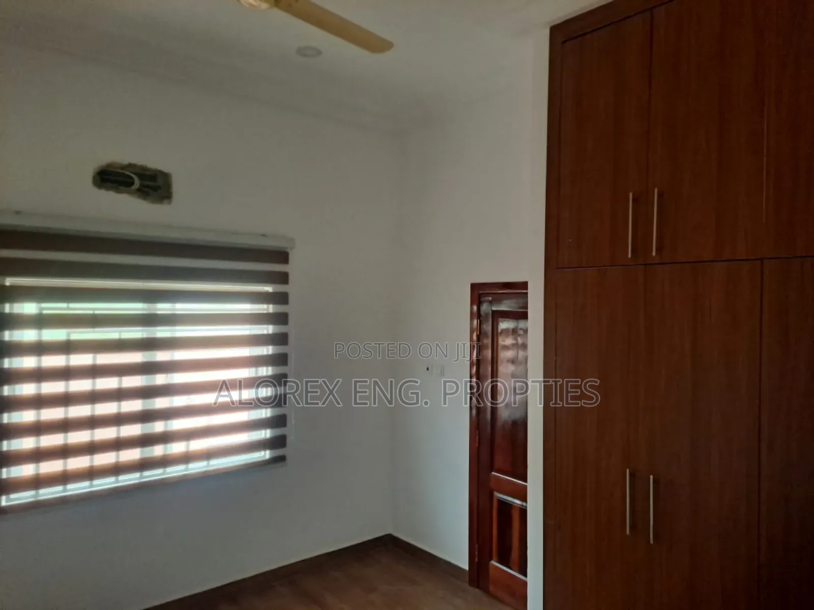 3bdrm House in House, Oyarifa for sale in Oyarifa