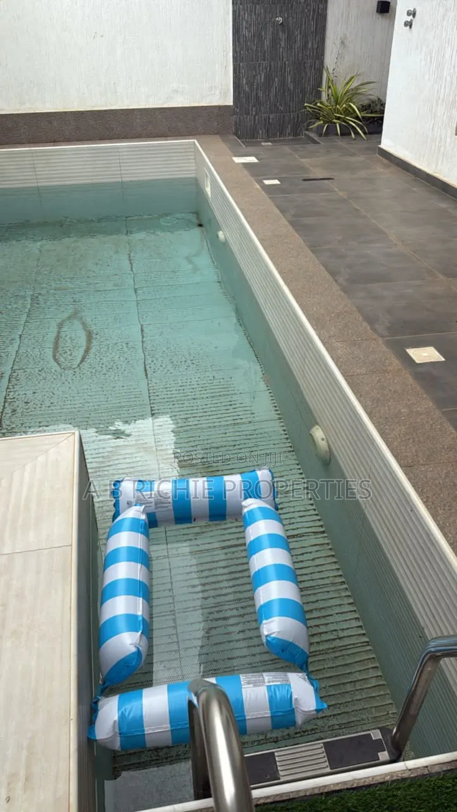 Furnished 4bdrm House in Ab Richie Properties, East Legon for sale in East Legon