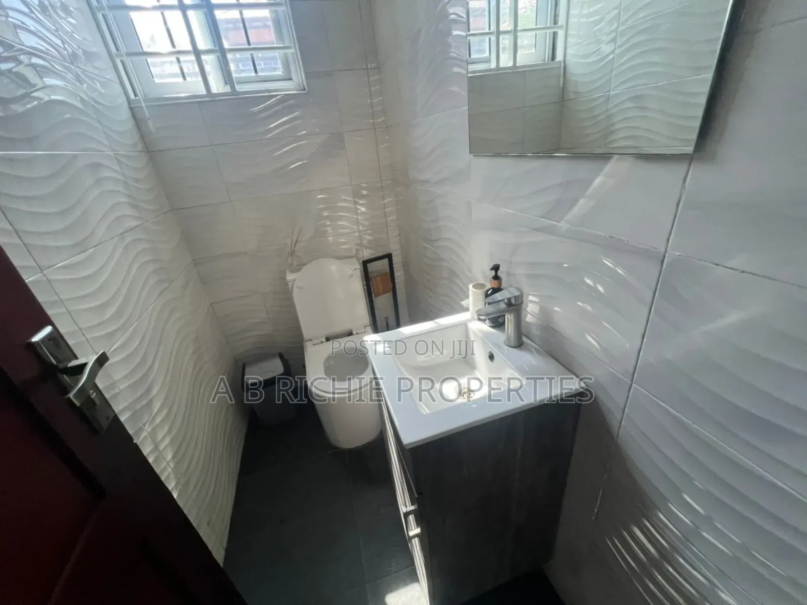 3bdrm House in Ab Richie Properties, Achimota for rent in Achimota