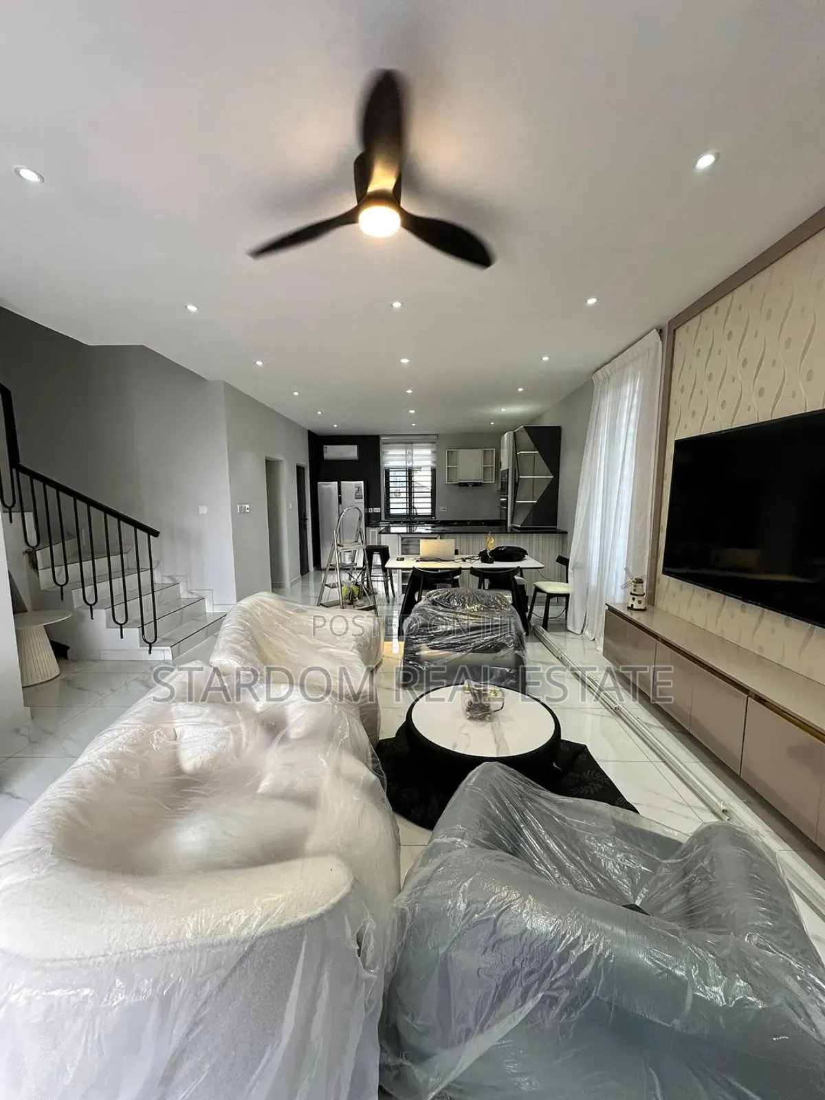 3bdrm Duplex in Lakeside Estate for sale in Lake Side Estate