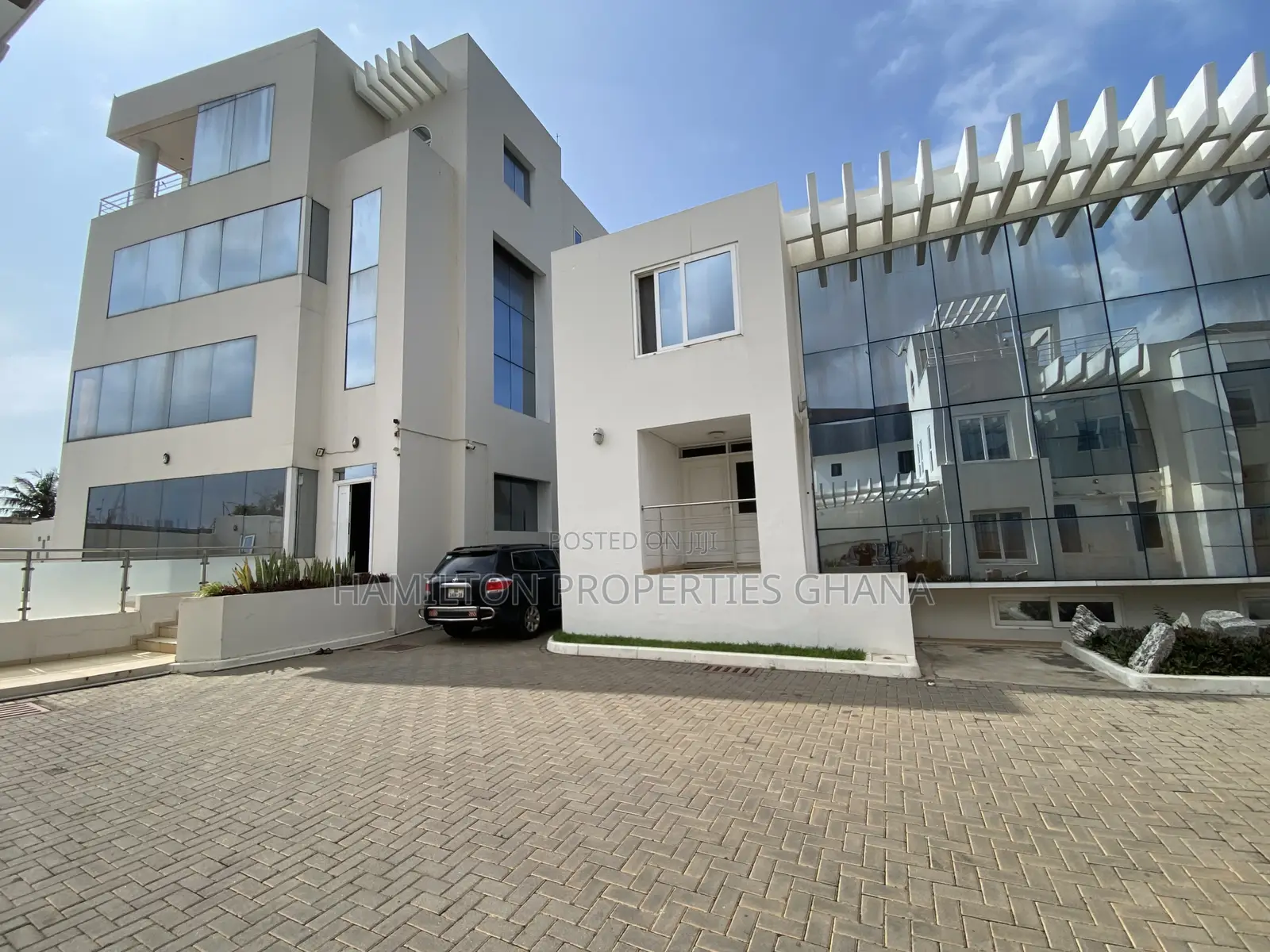 2bdrm Apartment in Labone Crescent for rent in Labone