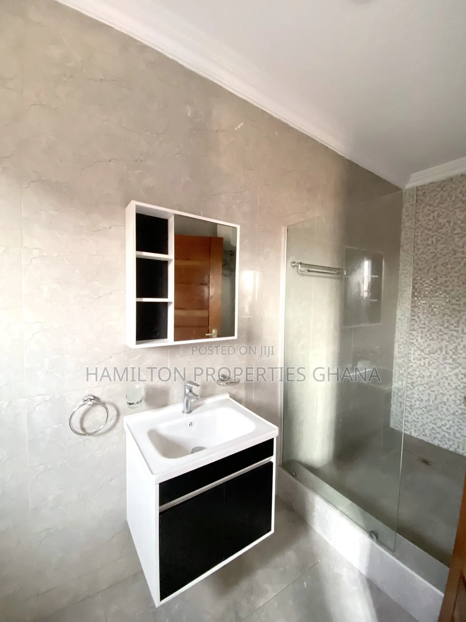 1bdrm Apartment in Adjiringanor, East Legon for rent in East Legon