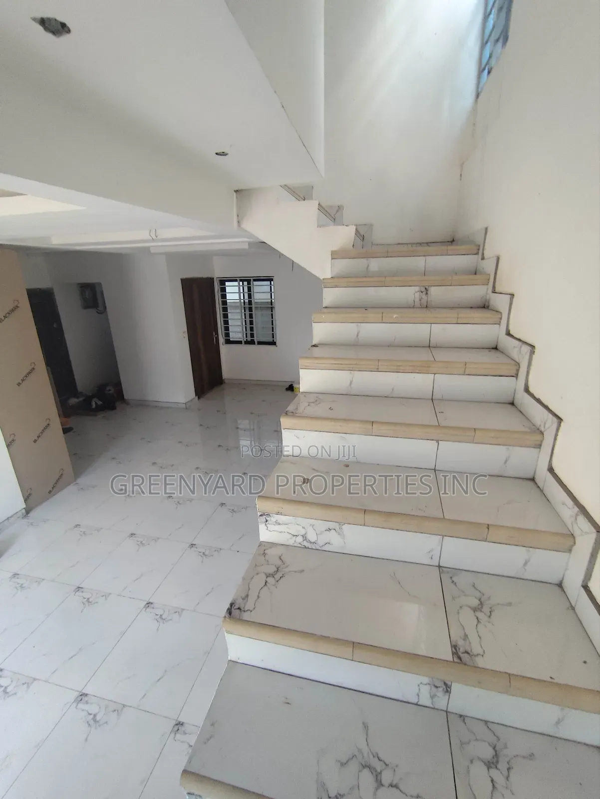 3bdrm Apartment in Hills, East Legon for sale in East Legon
