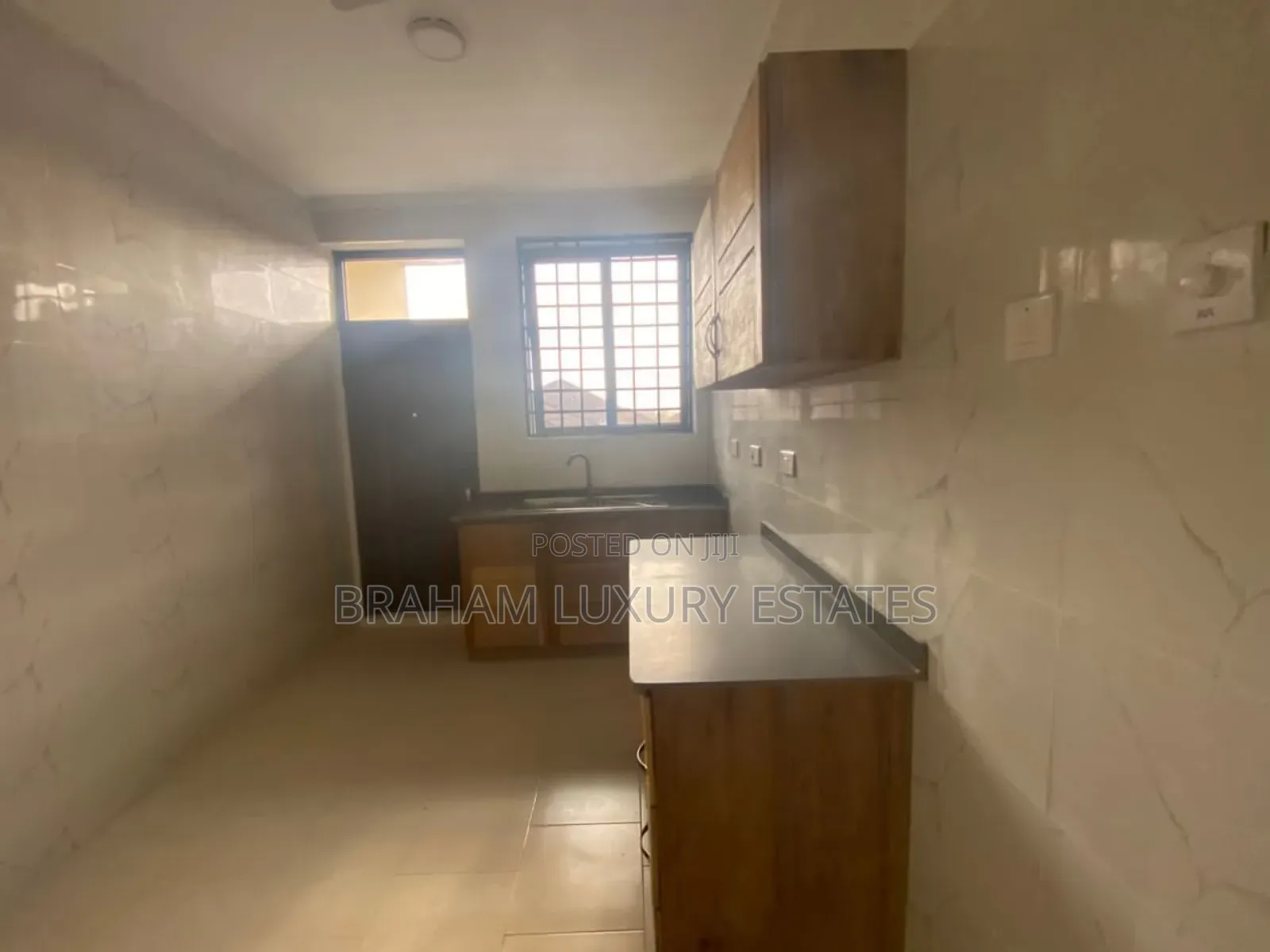 3bdrm Apartment in Braham Luxury, Spintex for rent in Spintex