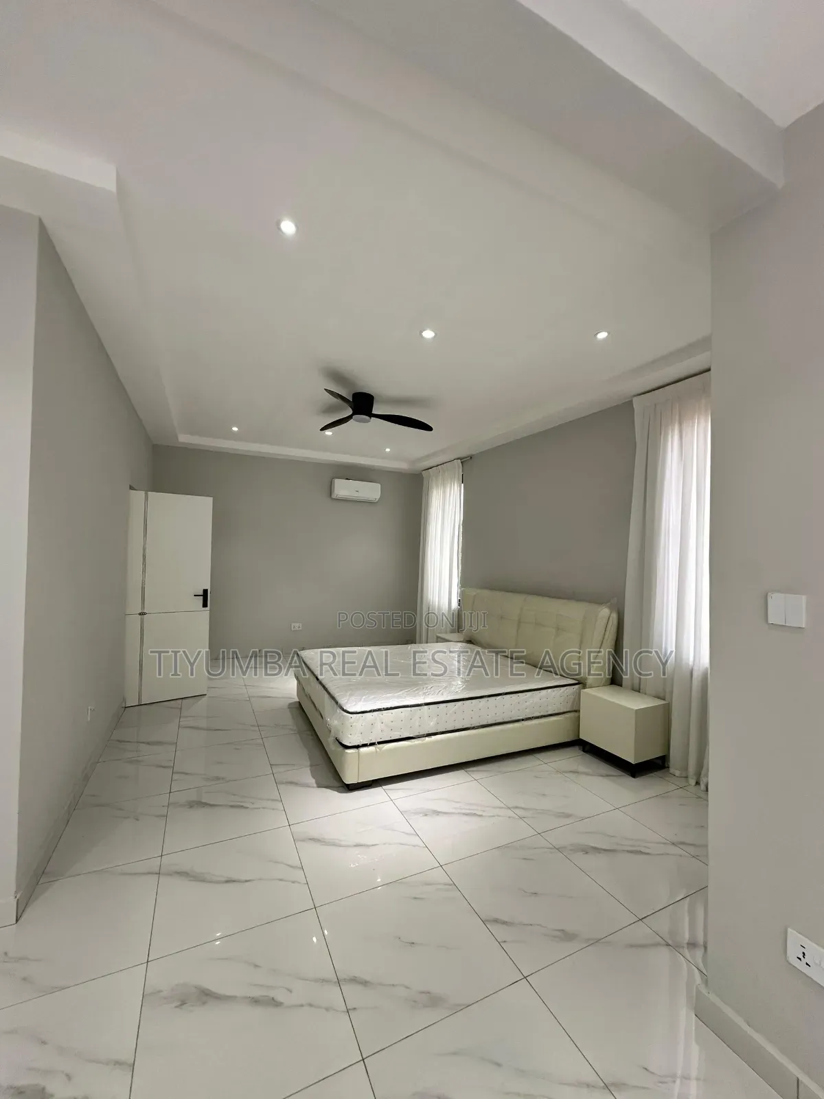 3bdrm Duplex in Tiyumba Agency, Lake Side Estate for sale in Lake Side Estate