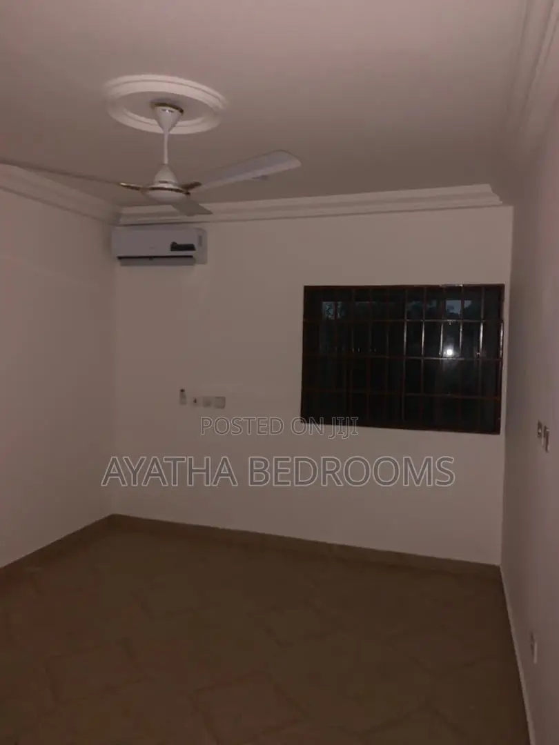 2bdrm Apartment in Modern Properties, New Town for rent in New Town