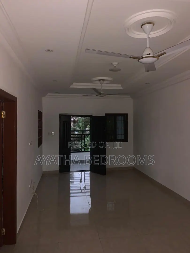 2bdrm Apartment in Modern Properties, New Town for rent in New Town