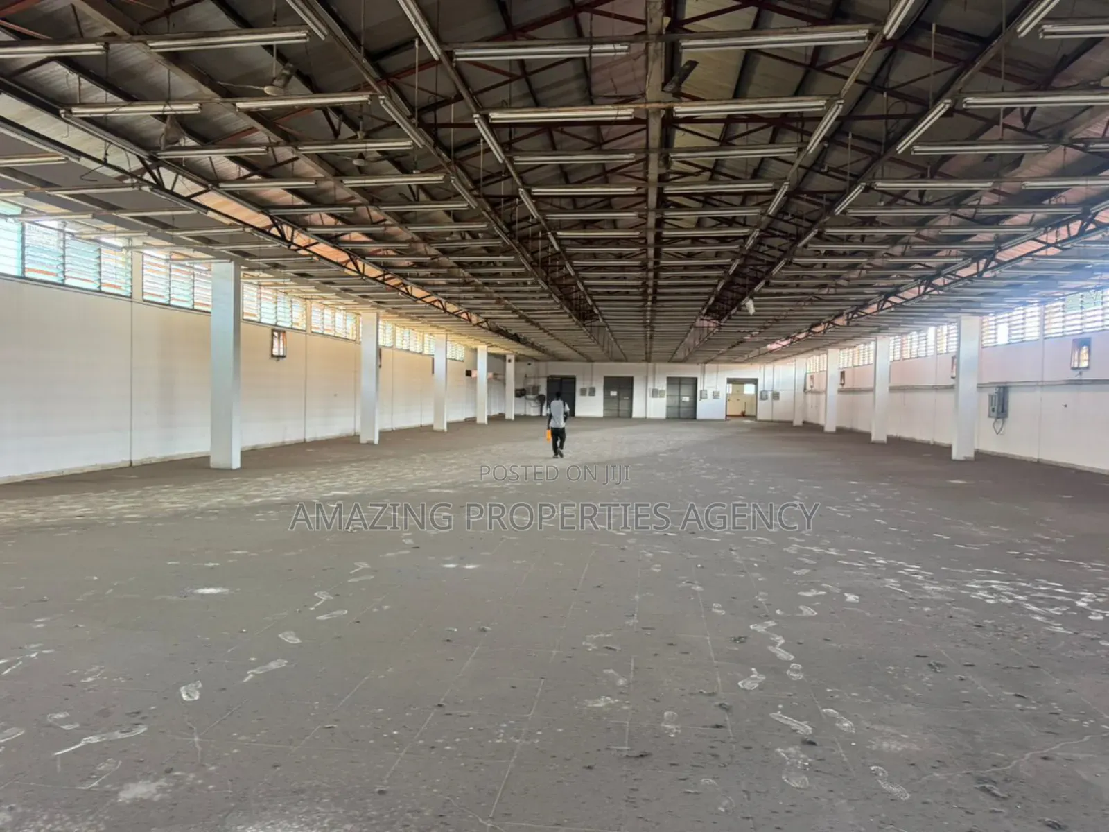 1300sqm Warehouse for Rent at Accra Central in Accra Metropolitan