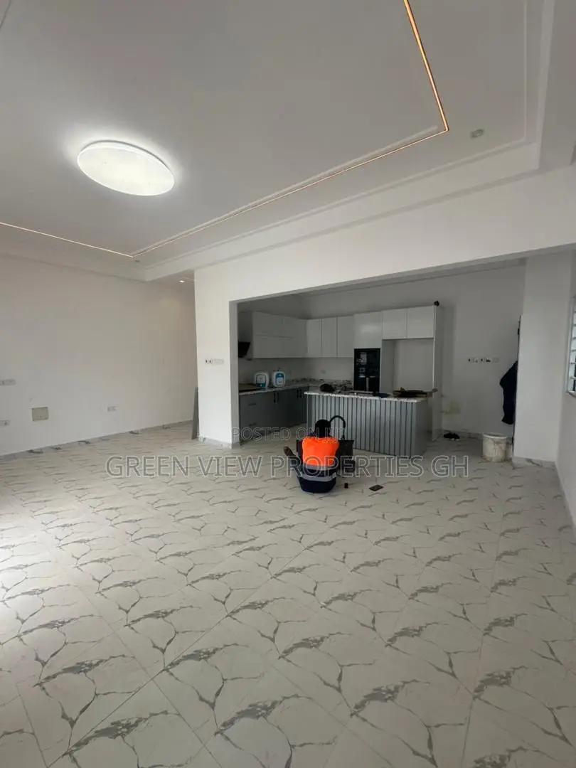 3bdrm House in Old Ashomang for sale in Old Ashomang