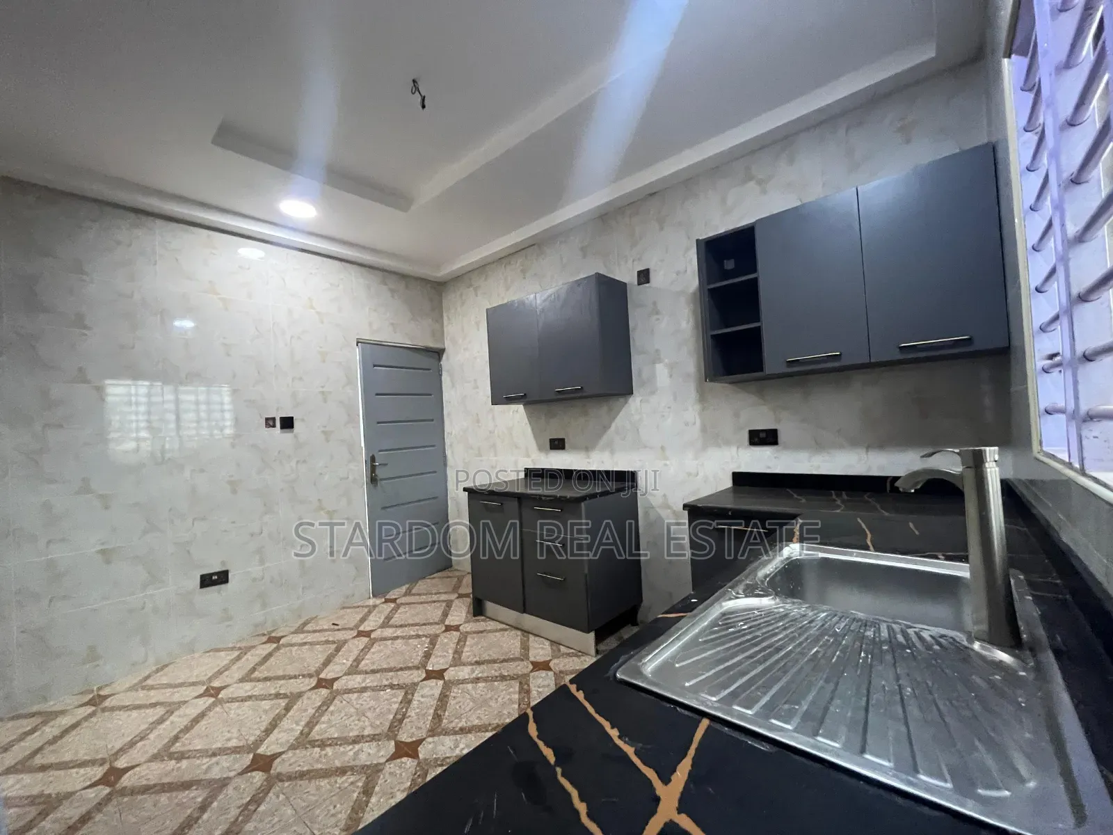 2bdrm Apartment in Starbite, Ashaley Botwe for rent in Ashaley Botwe