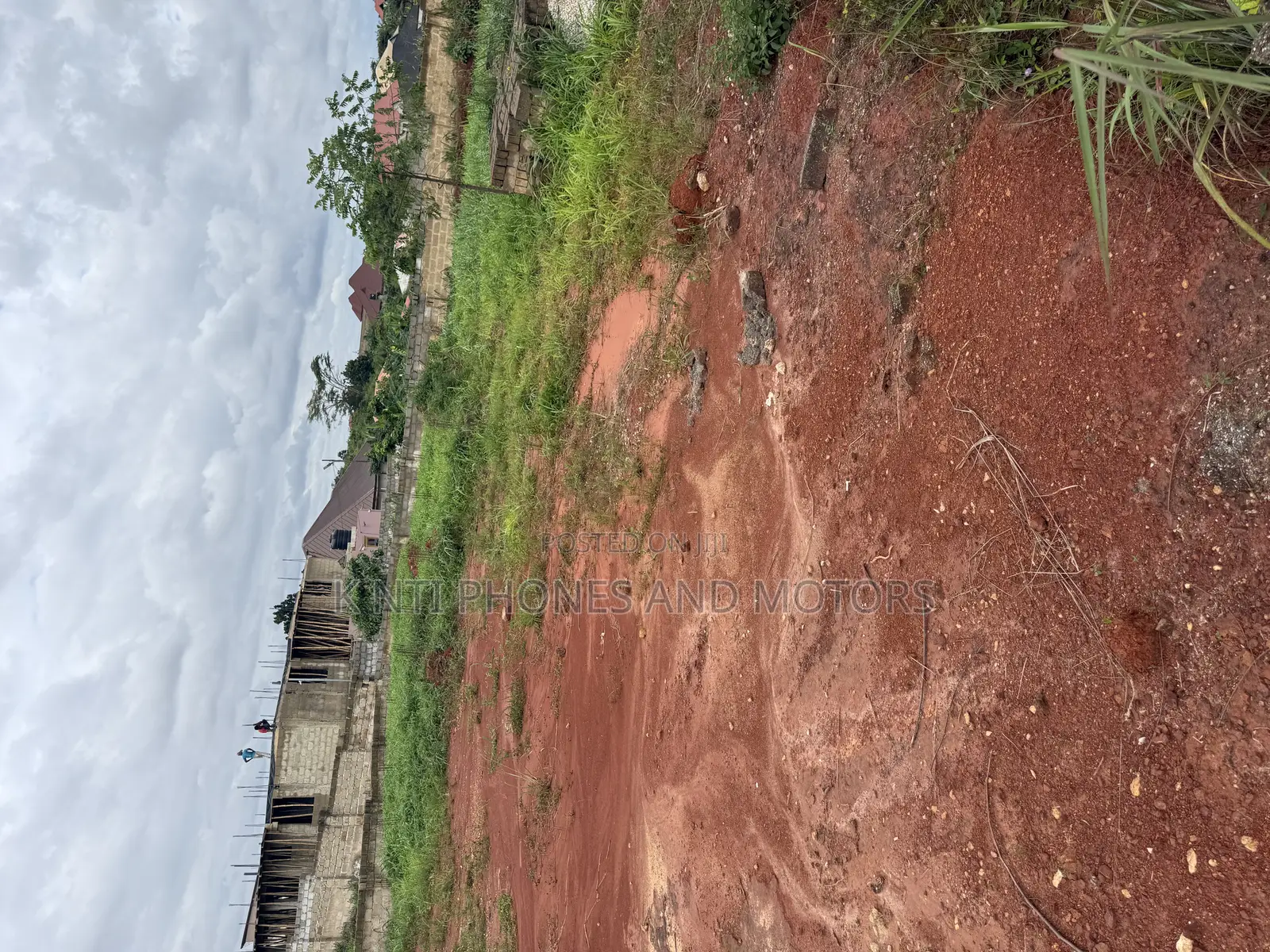 100/100 Full Plot of Land at Kwanwoma in Kumasi Metropolitan