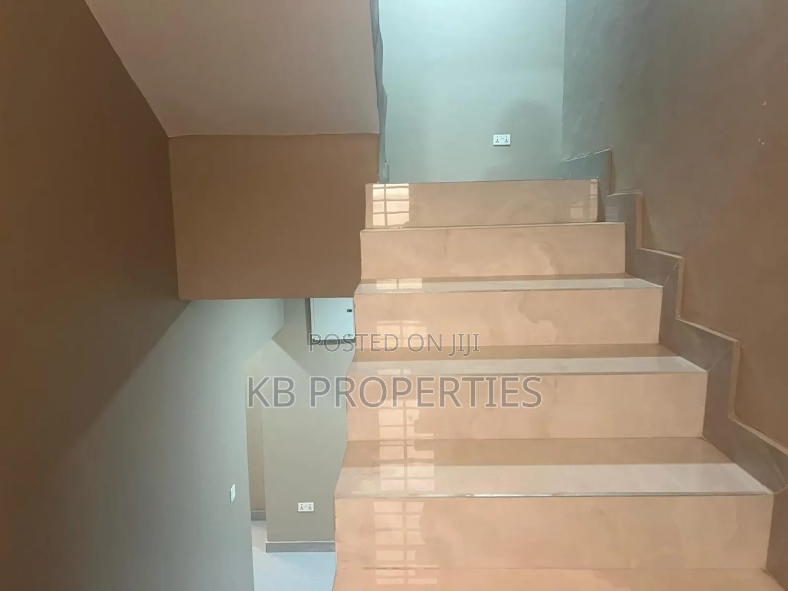 6bdrm House in Kb Properties, Spintex for rent in Spintex