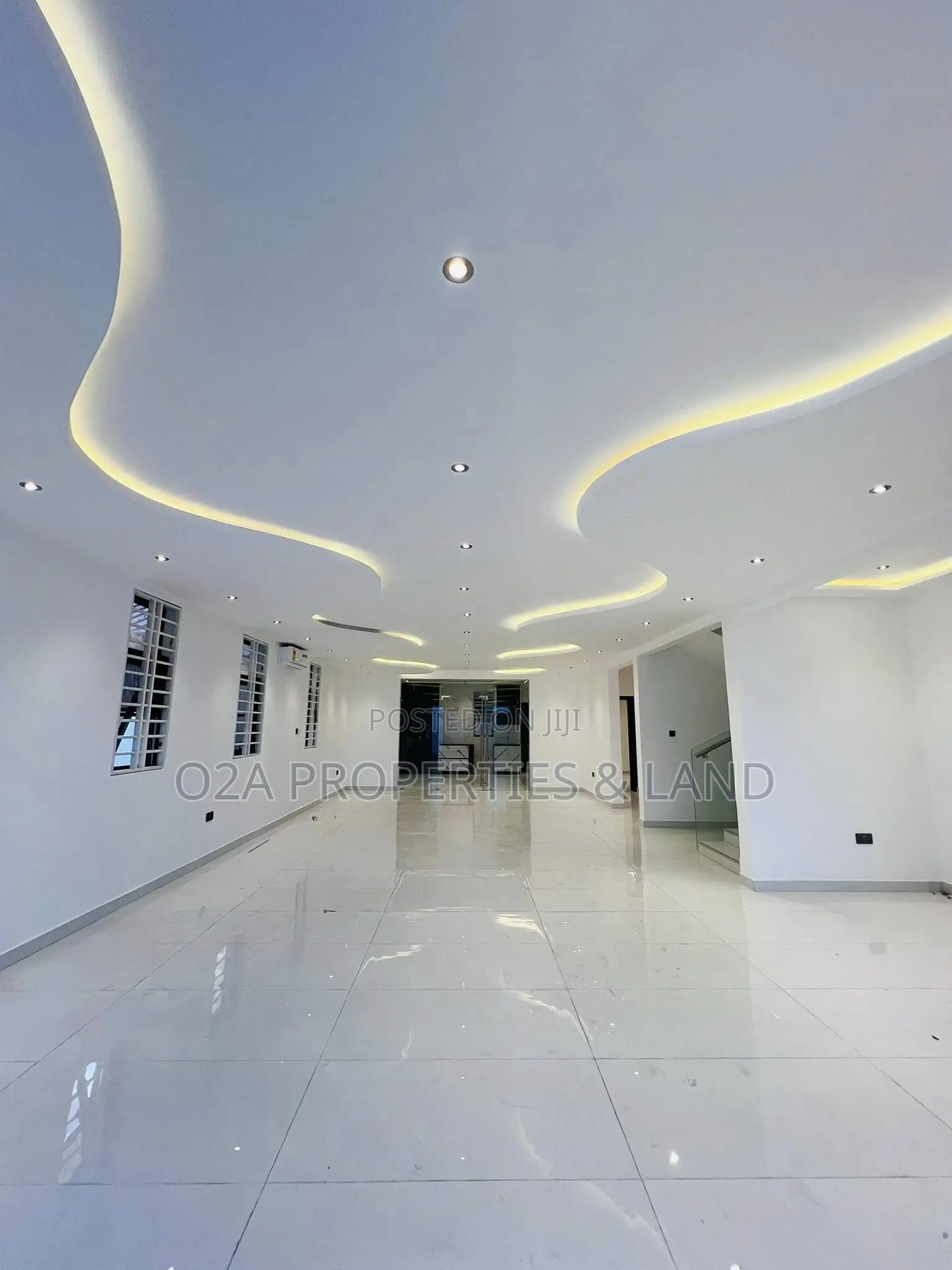 5bdrm House in Ashaley Botwe , for sale in Nmai-Dzorn