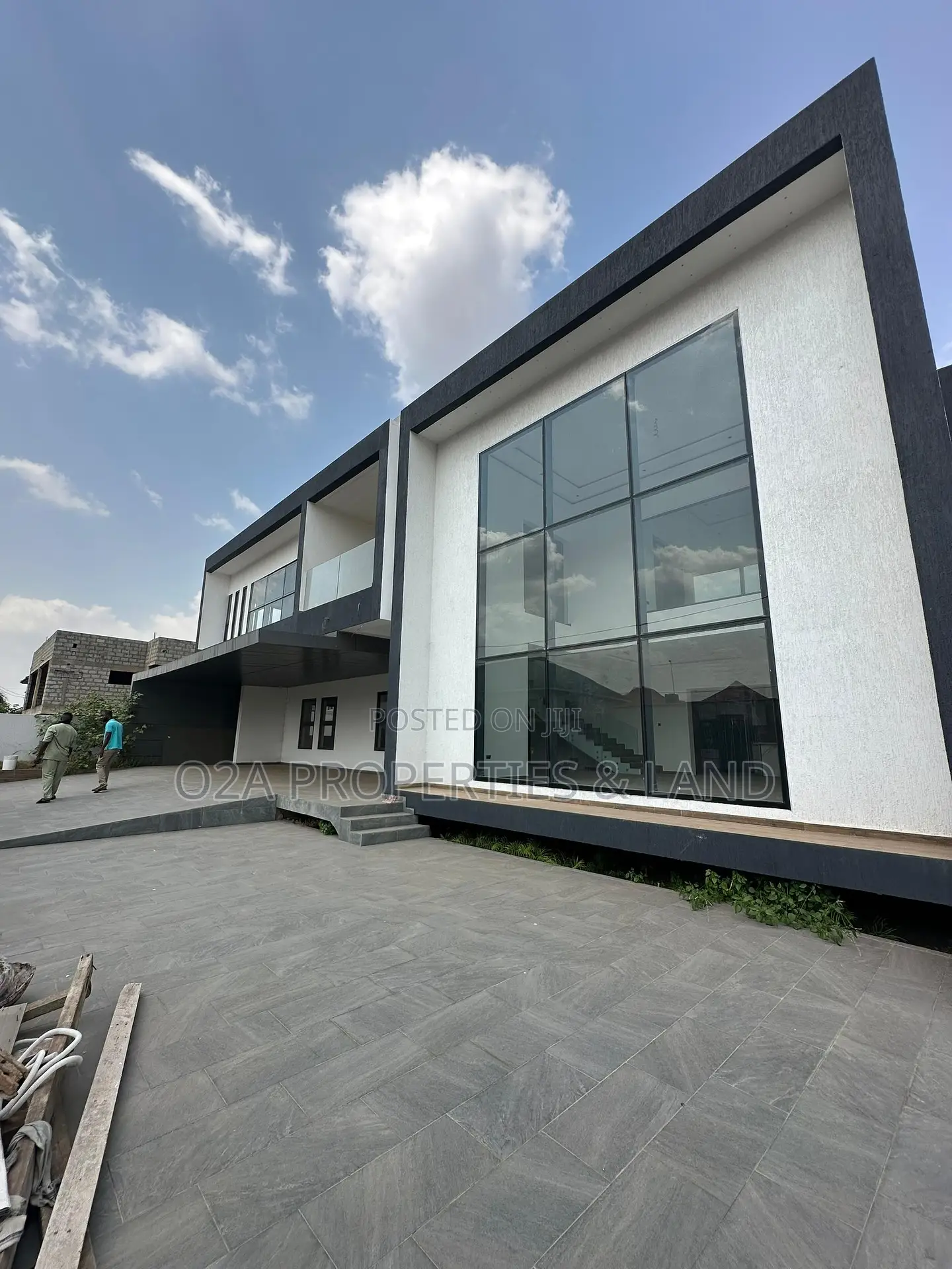 4bdrm House in Lakeside Estate for sale in Lake Side Estate