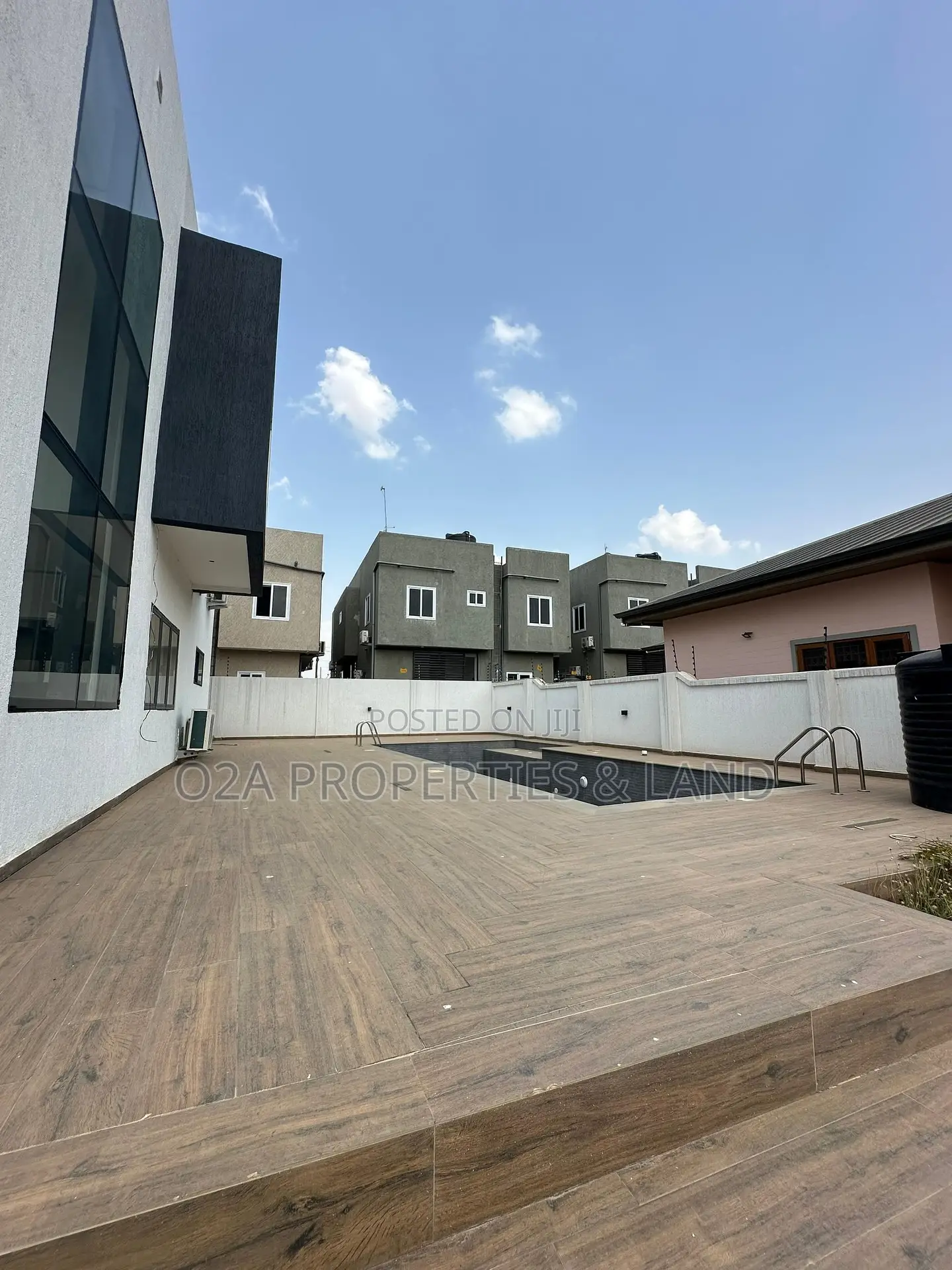 4bdrm House in Lakeside Estate for sale in Lake Side Estate
