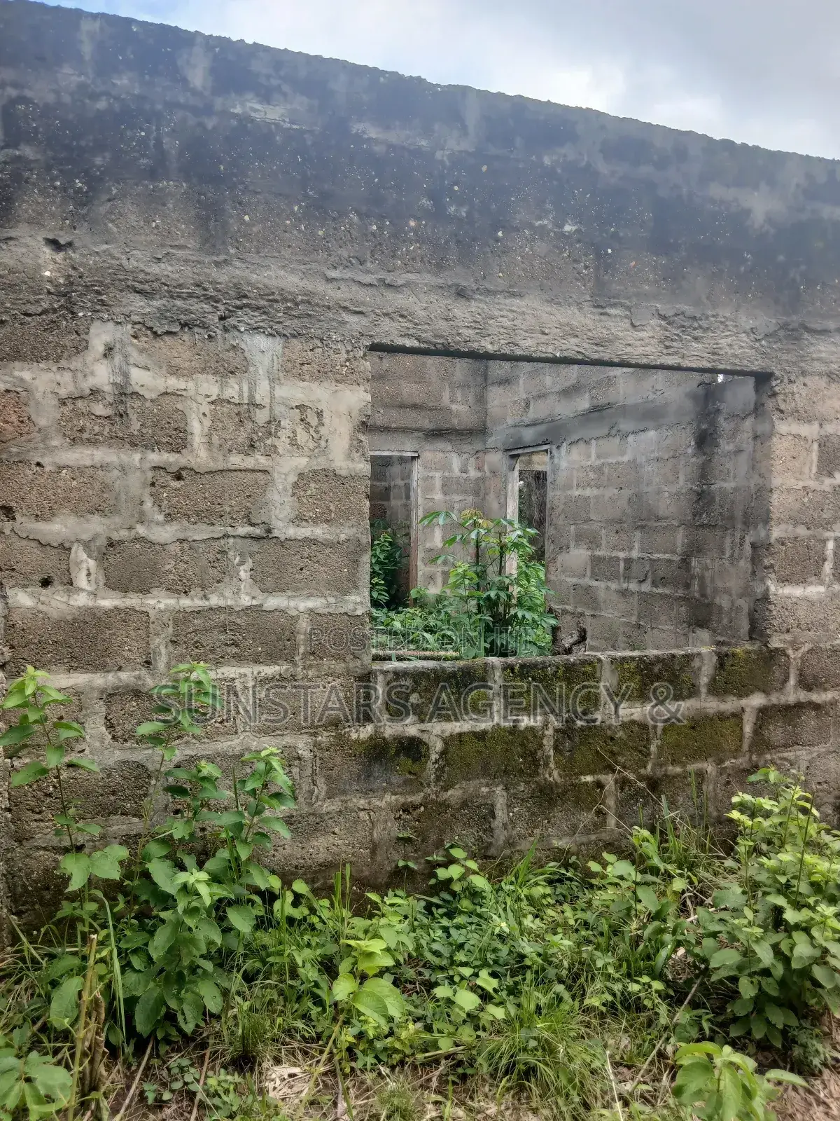 Uncompleted 5 Bedrooms Building in Hohoe Municipal
