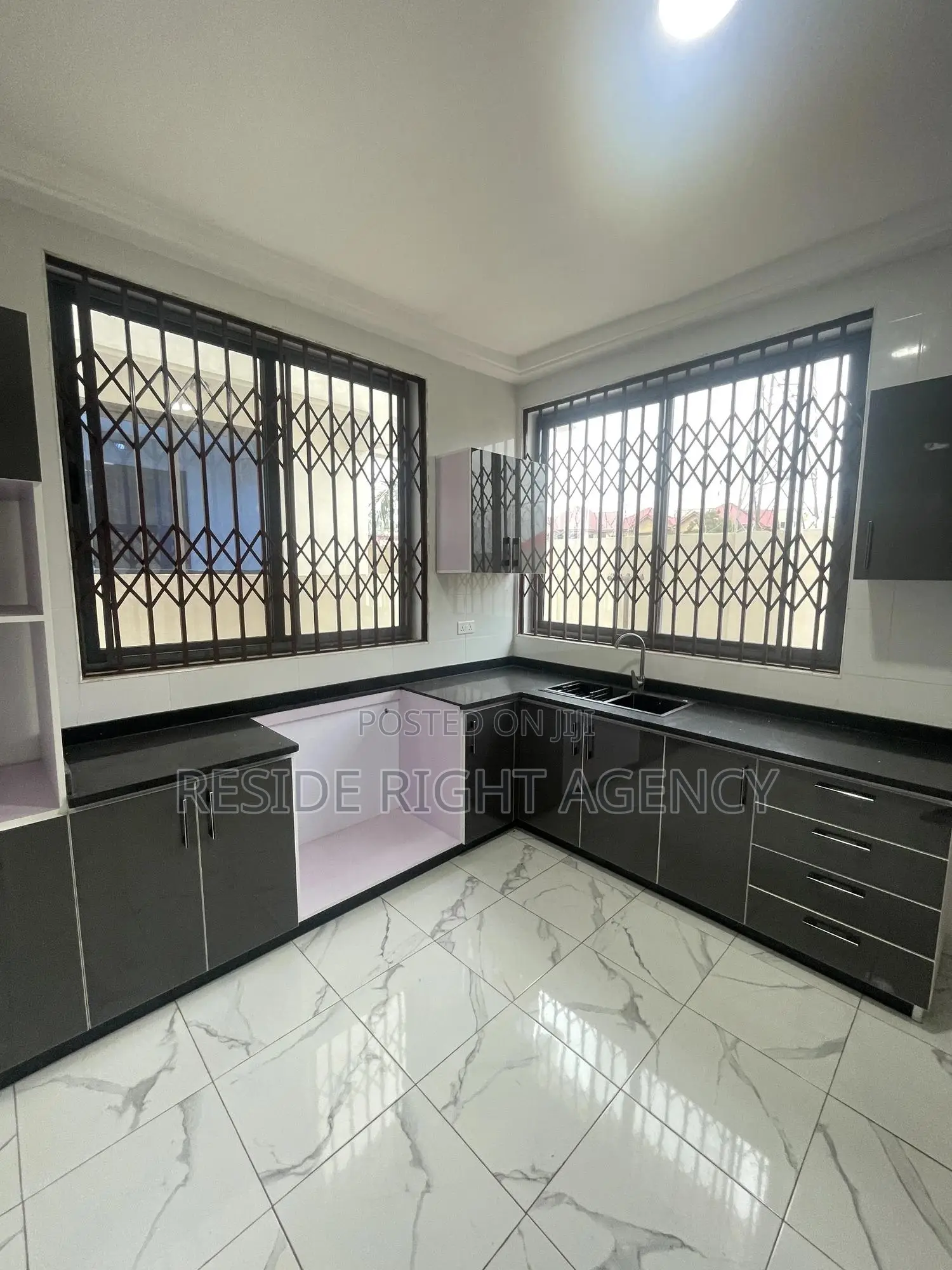 3bdrm House in Oyarifa for sale in Oyarifa