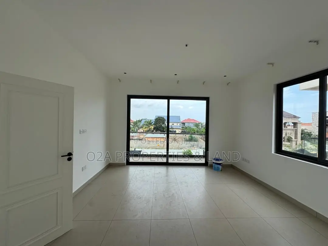 4bdrm House in East Legon, Ability for sale in Ability