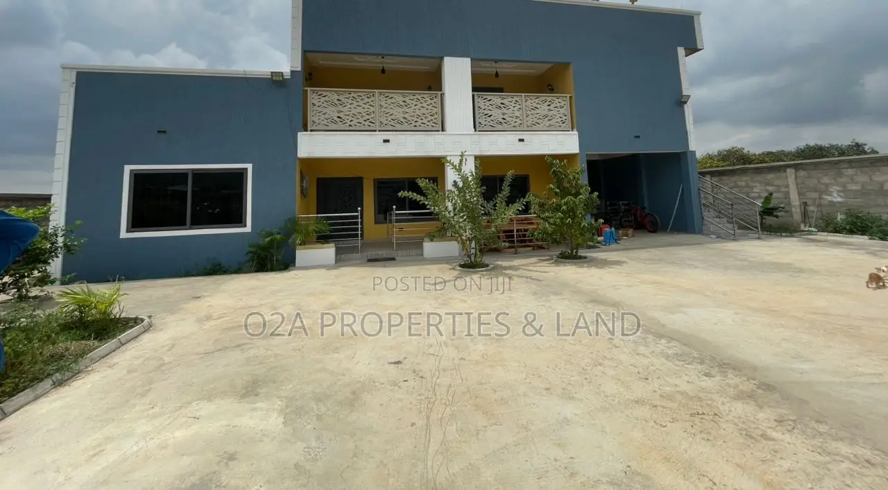 5bdrm House in Dodowa, Ayikuma, Main Station for sale in Main Station