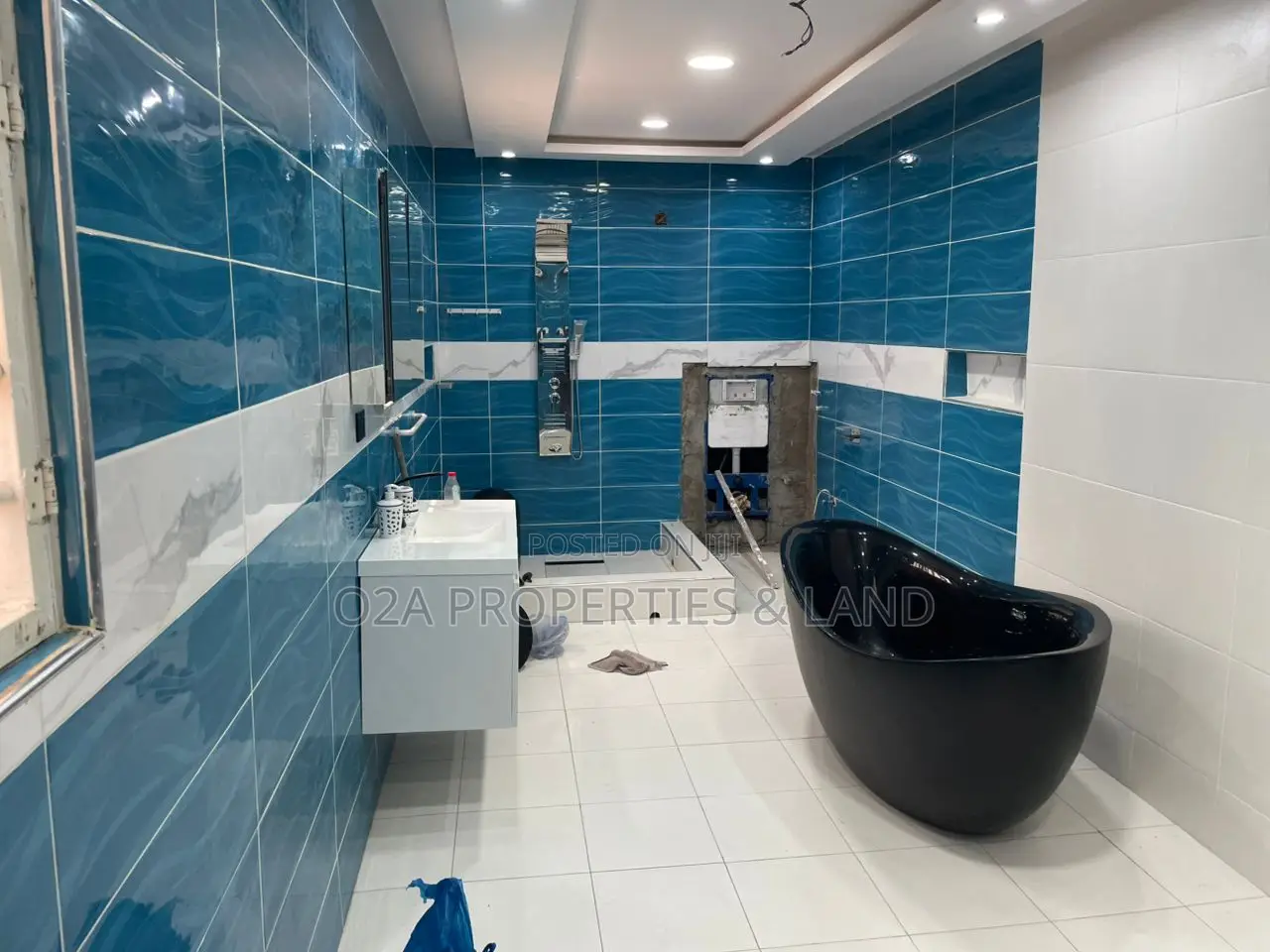 5bdrm House in Dodowa, Ayikuma, Main Station for sale in Main Station