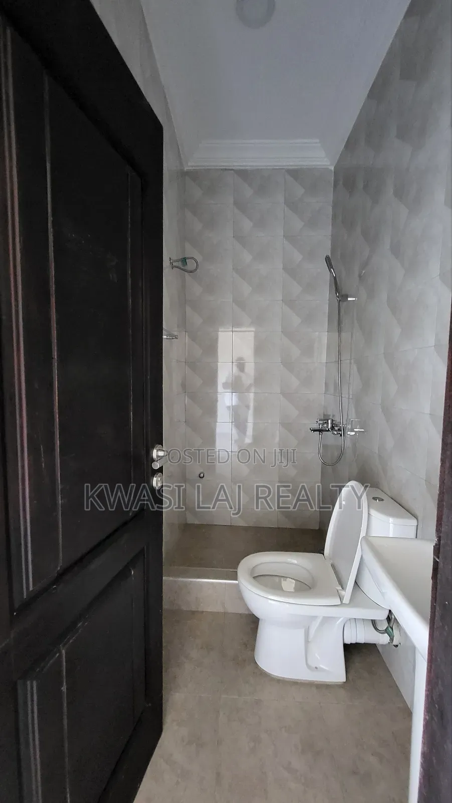 1bdrm Apartment in Mile11, Weija for rent in Weija