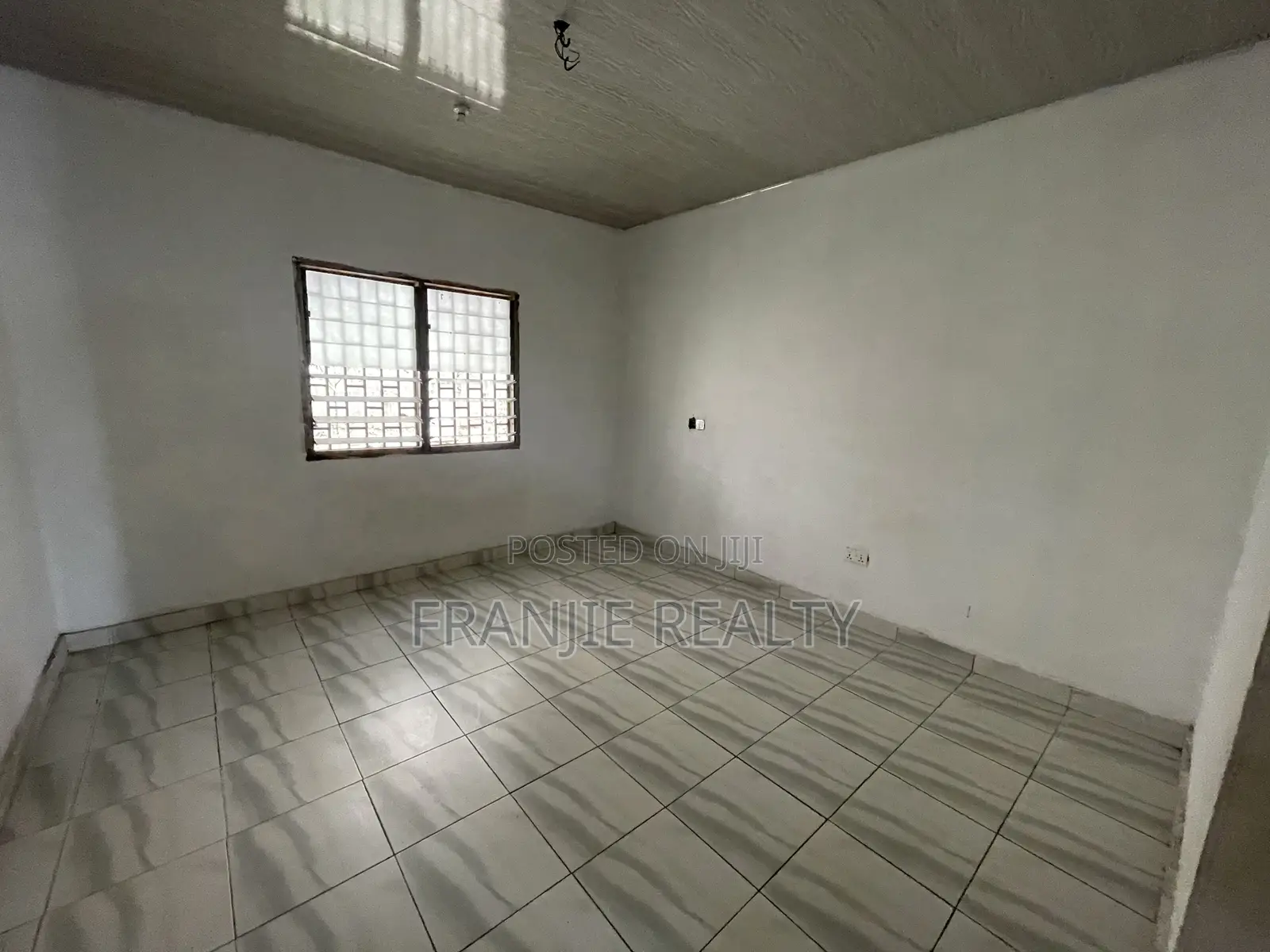 2bdrm Apartment in Franjie Realty, Weija for rent in Weija
