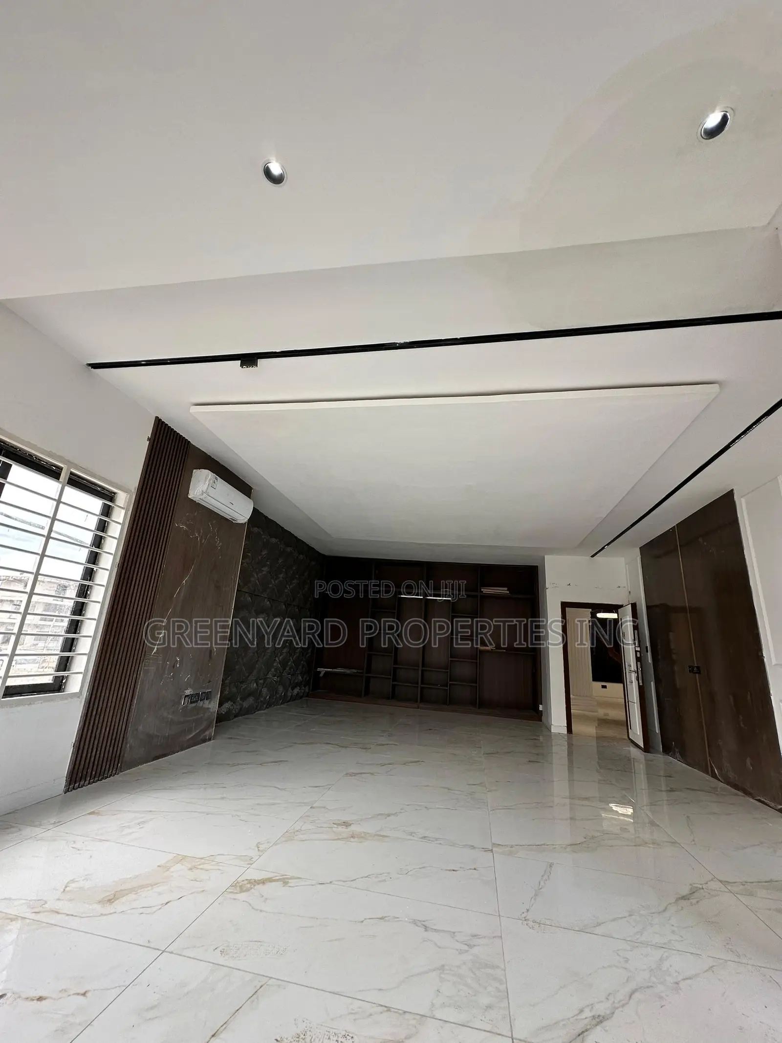 4bdrm House in Adenta for sale in Adenta