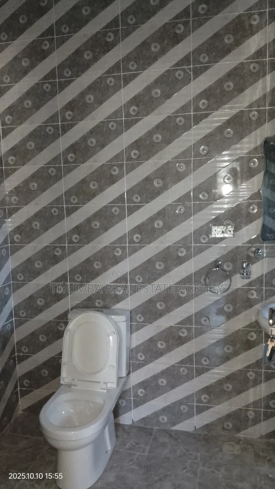3bdrm Apartment in Tiyumba Real Estate, Haatso for rent in Haatso