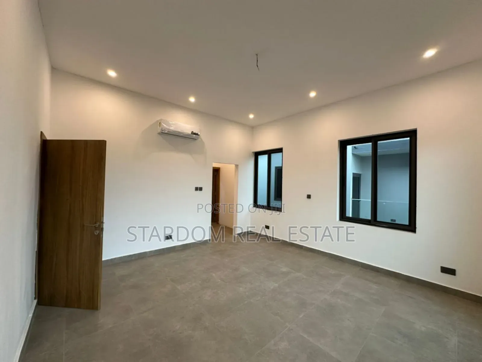 3bdrm Duplex in Boshe, Haatso for sale in Haatso