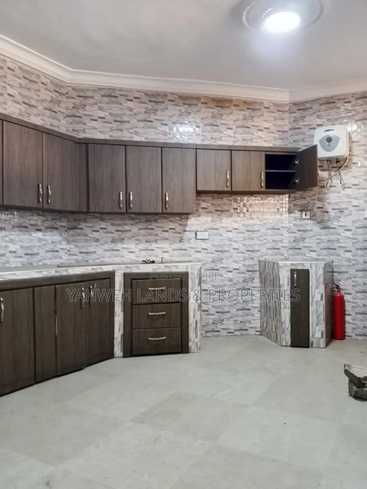 3bdrm House in Spintex for rent in Spintex