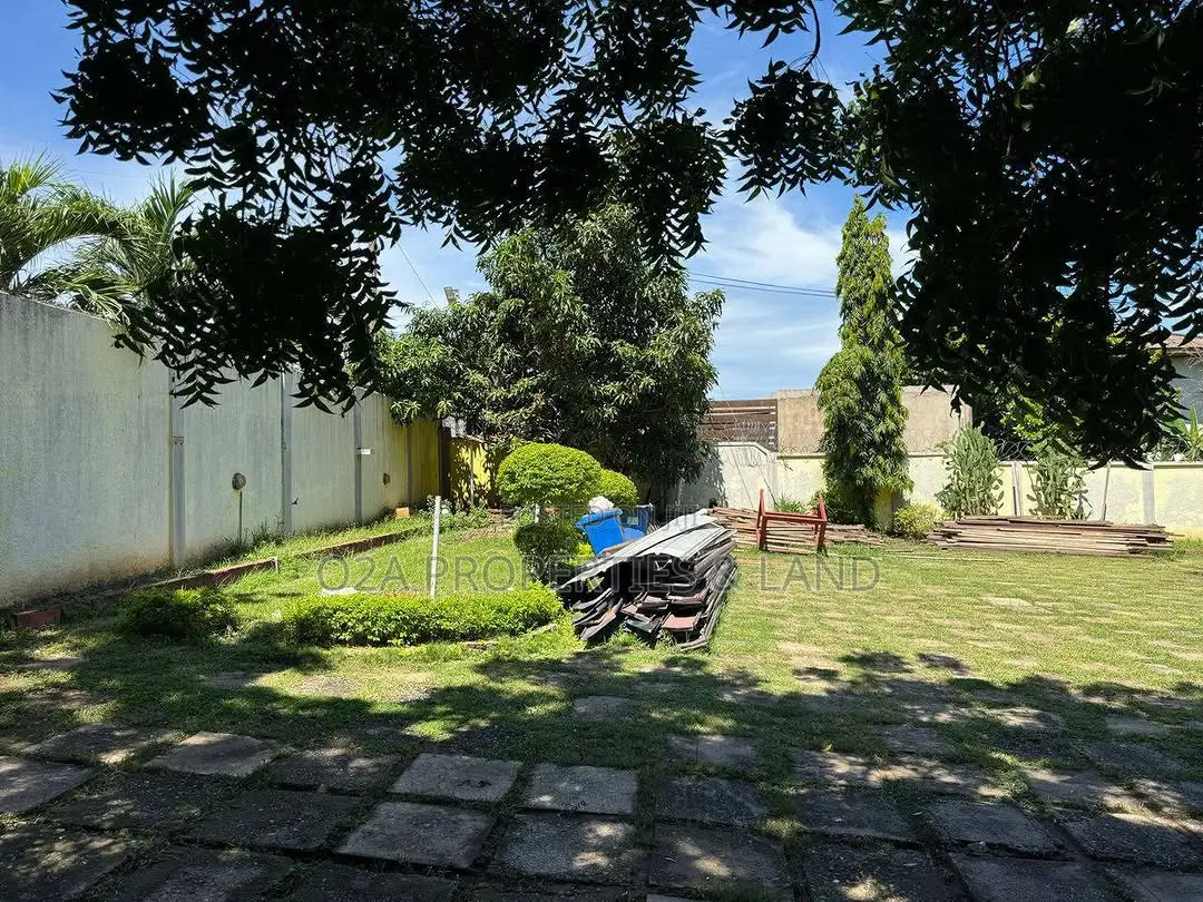 4bdrm House in Tesano, Abeka for sale in Abeka
