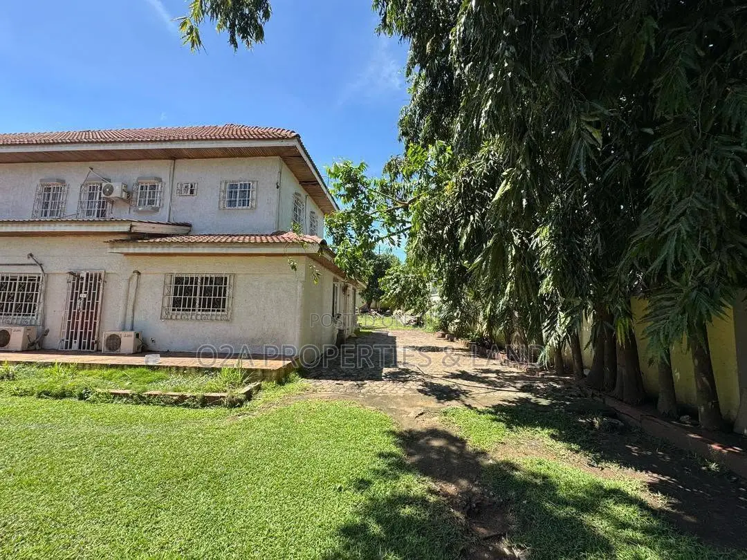 4bdrm House in Tesano, Abeka for sale in Abeka
