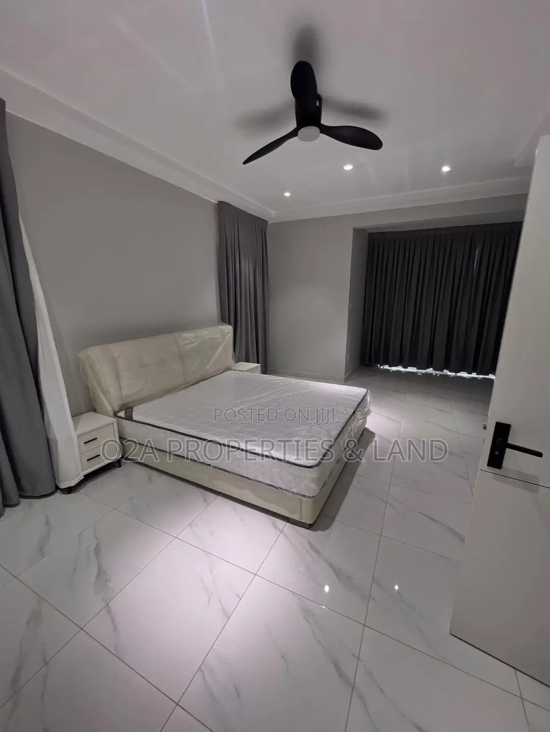 Furnished 4bdrm House in Lakeside Estate for sale in Lake Side Estate