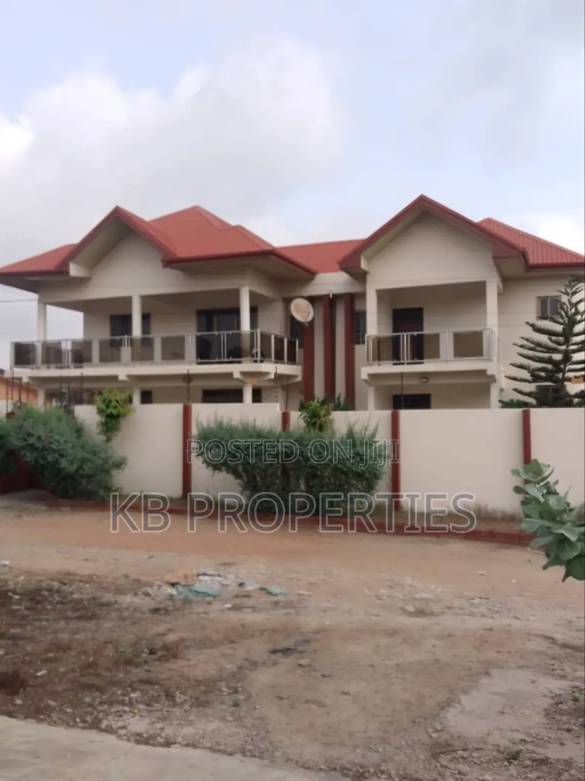 9bdrm Duplex in Kb Properties, Nungua for rent in Nungua
