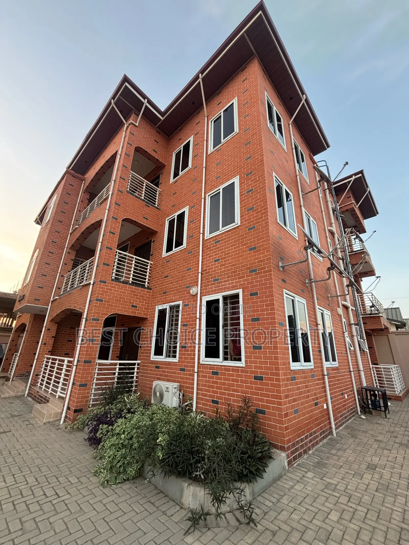 2bdrm Apartment in Lakeside for rent in Lake Side Estate