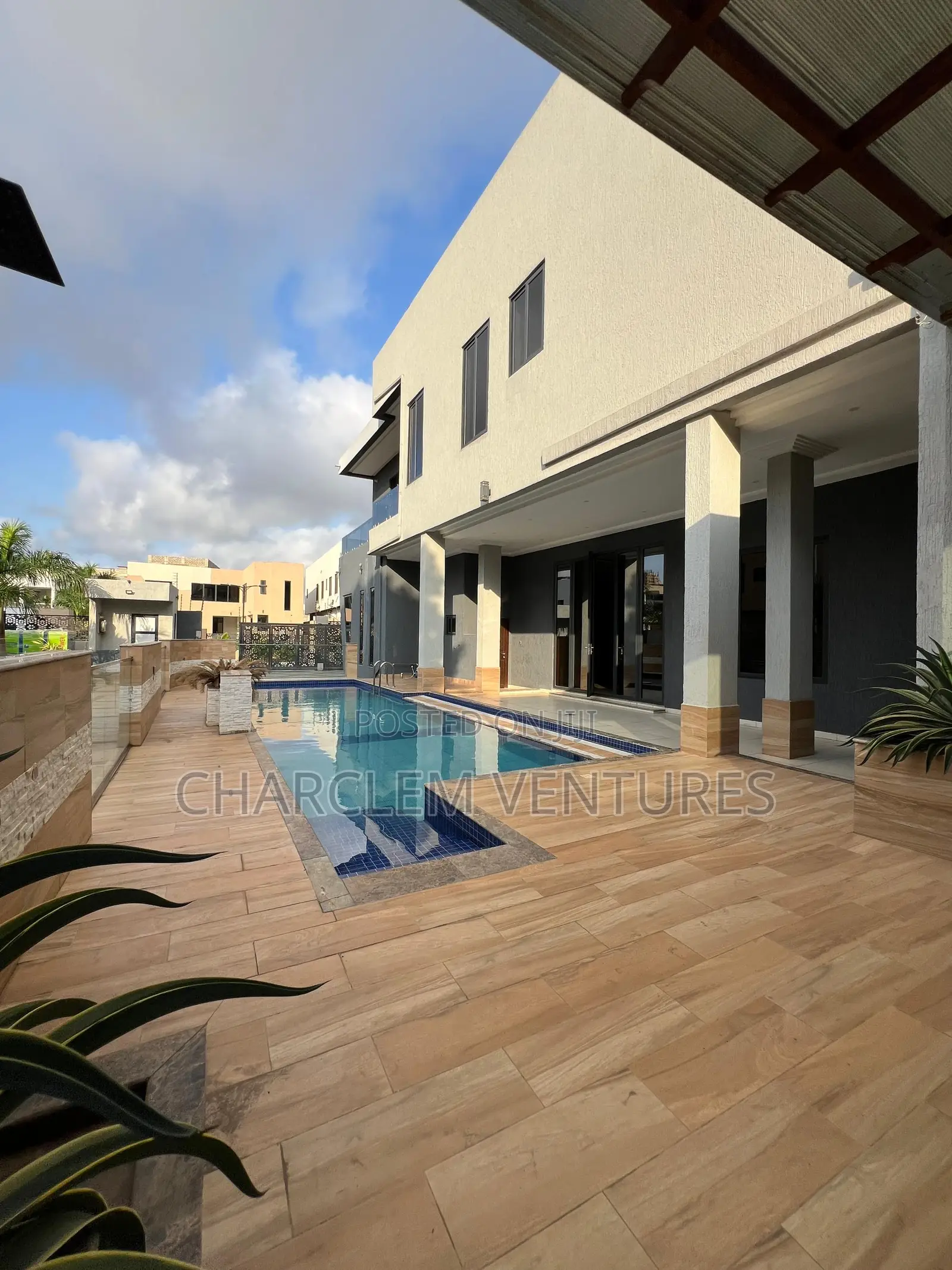 5bdrm House in Charclem Ventures, Accra Metropolitan for sale in Accra Metropolitan