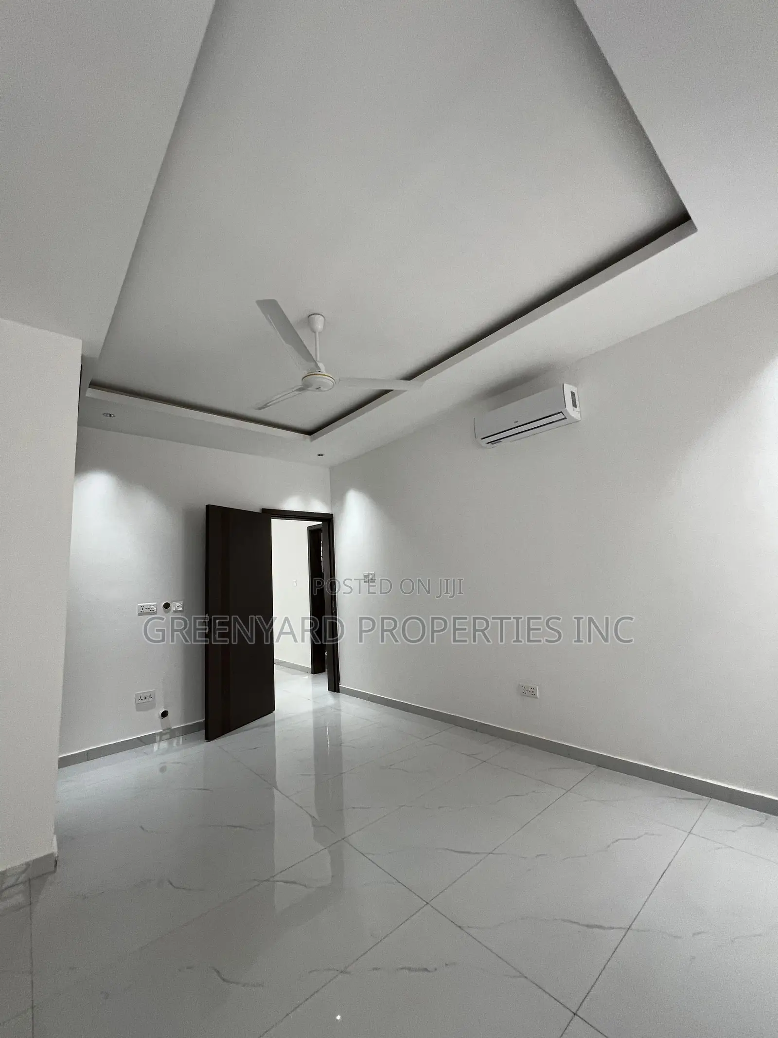 3bdrm Townhouse/Terrace in West Trasacco, Adjiriganor for sale in Adjiriganor