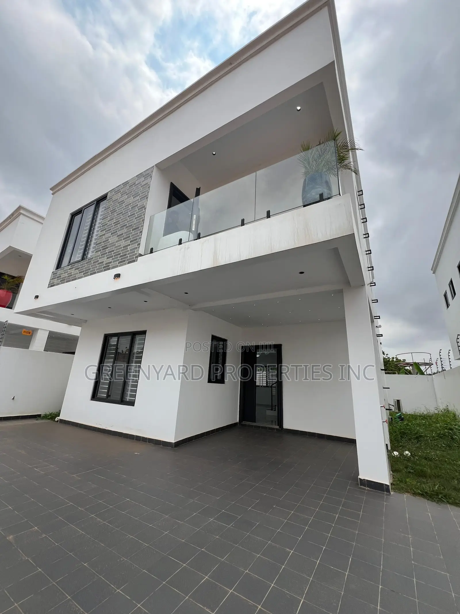 3bdrm Townhouse/Terrace in West Trasacco, Adjiriganor for sale in Adjiriganor