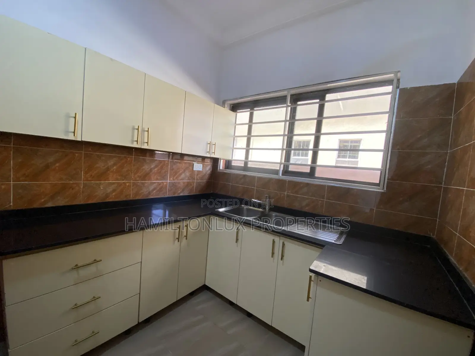 2bdrm Apartment in Adjiringanor, Otano for rent in Otano