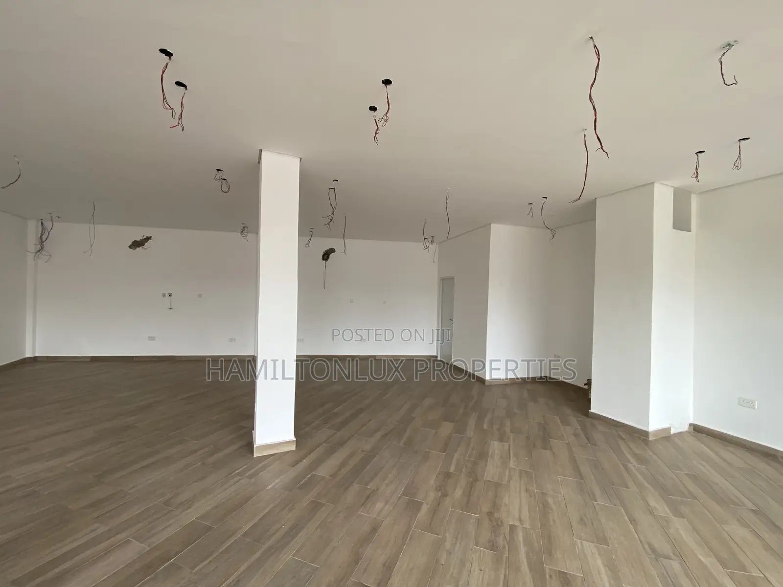 Double Shop for Rent Adjiringanor in Adjiriganor