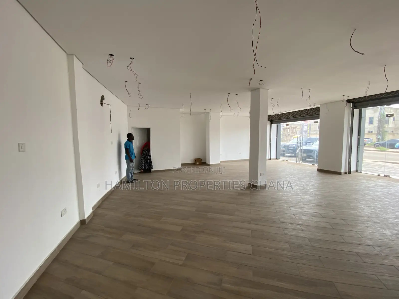Double Shop for Rent Adjiringanor in Adjiriganor