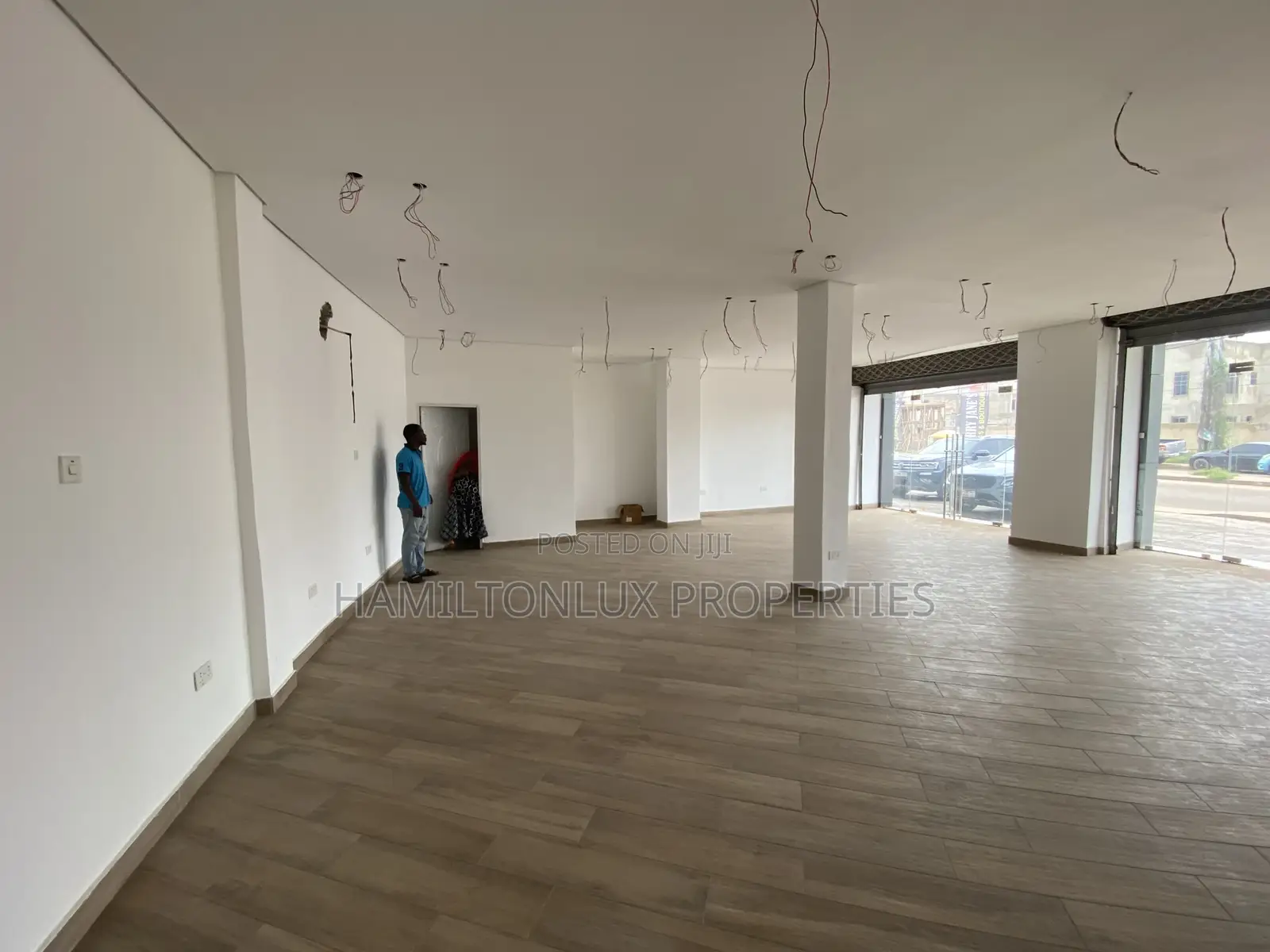 Double Shop for Rent Adjiringanor in Adjiriganor