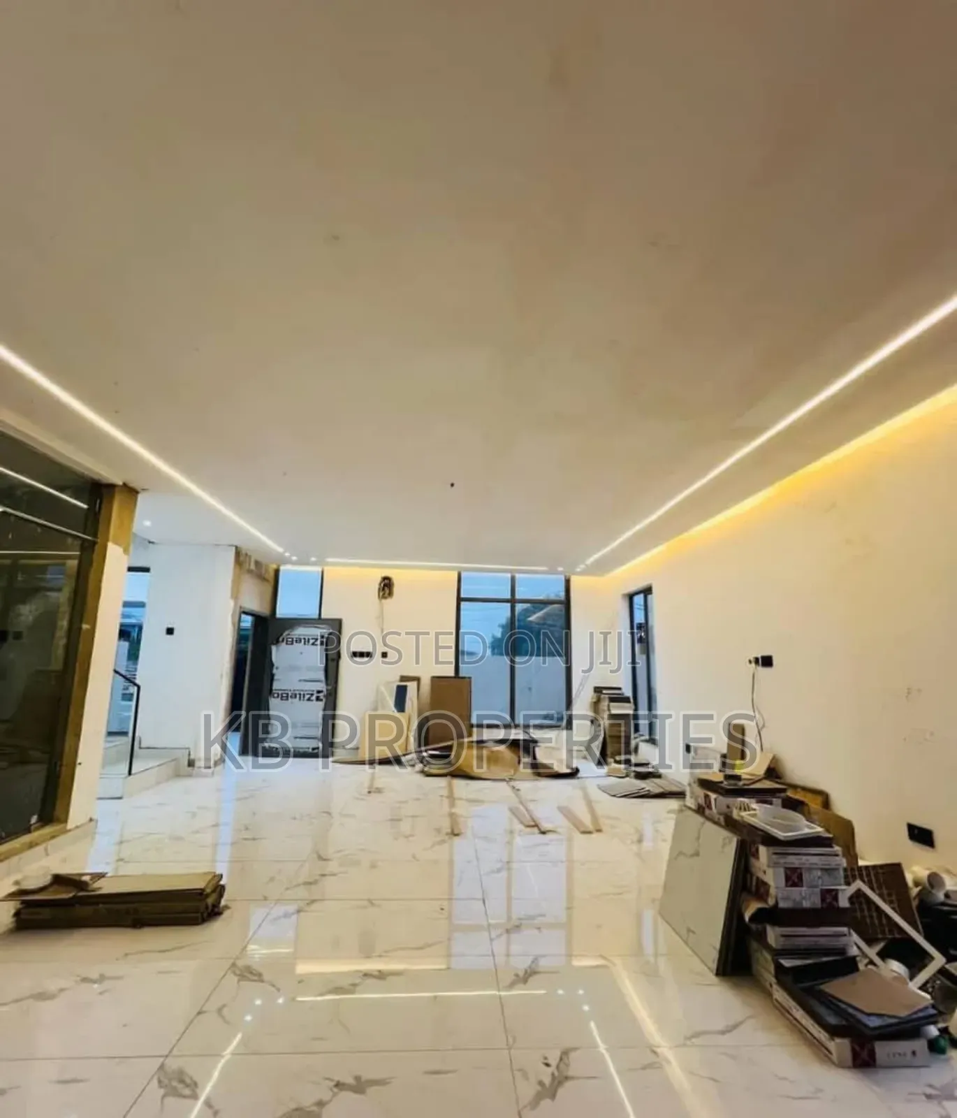 5bdrm Duplex in Kb Properties, Adjiriganor for sale in Adjiriganor