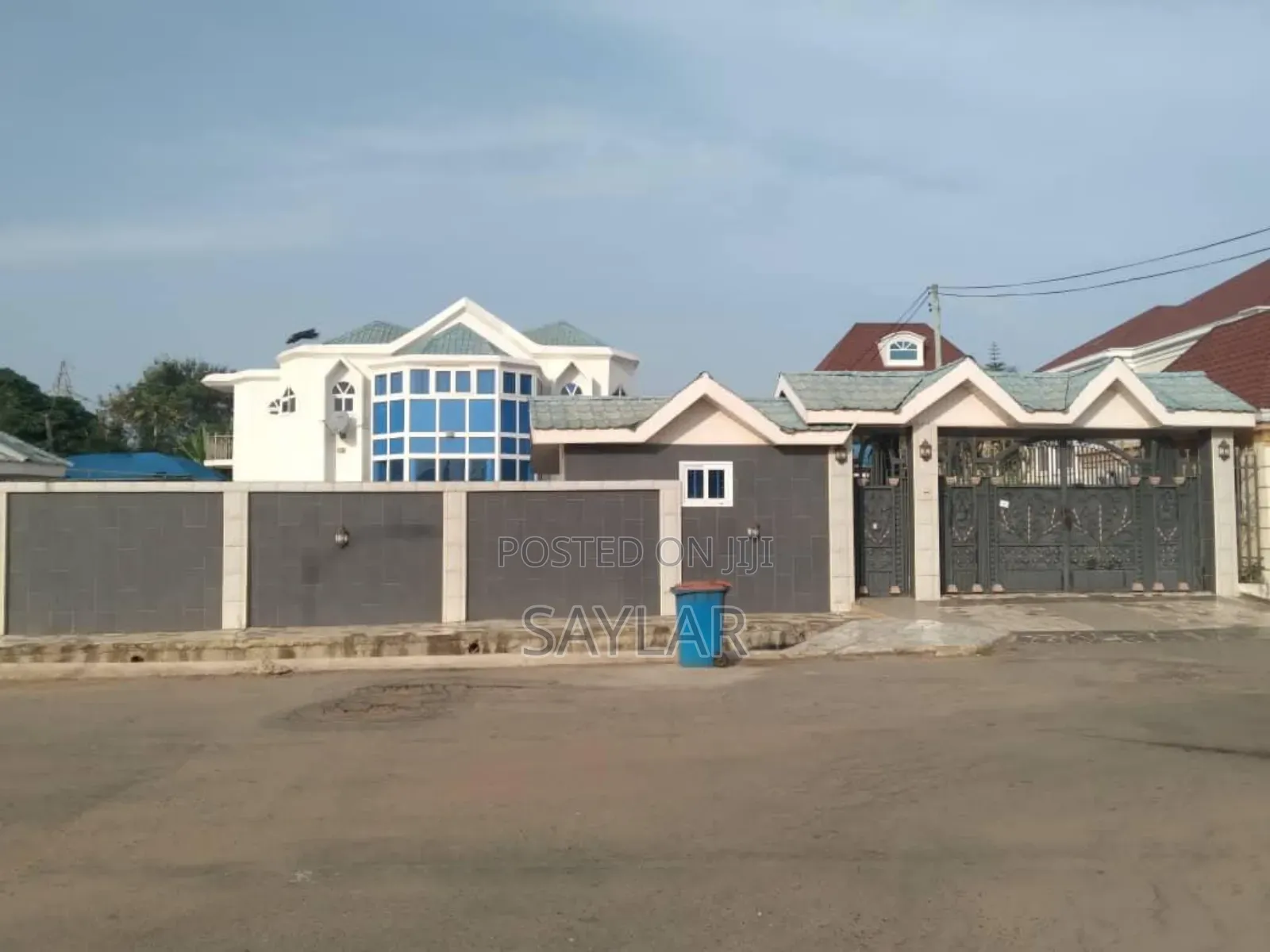 Furnished 5bdrm Duplex in Enjoy Estates, Tema Metropolitan for sale in Tema Metropolitan