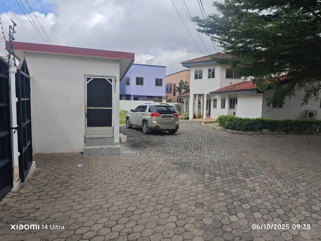 5bdrm House in Airport West for rent in Airport Residential Area